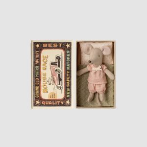 Petite sœur souris dans sa boîte d’allumettes – Maileg